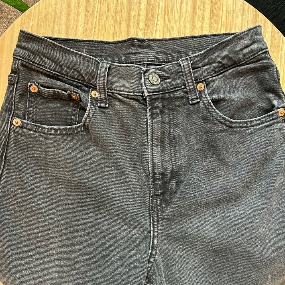 GAP High Rise Stride Jeans in Washed Black